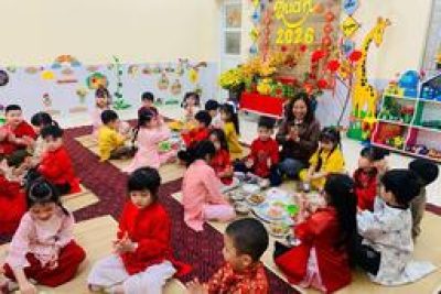 BỮA CƠM TẤT NIÊN ẤM ÁP ĐOÀN VIÊN